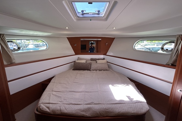 44ft Beneteau Yacht For Sale