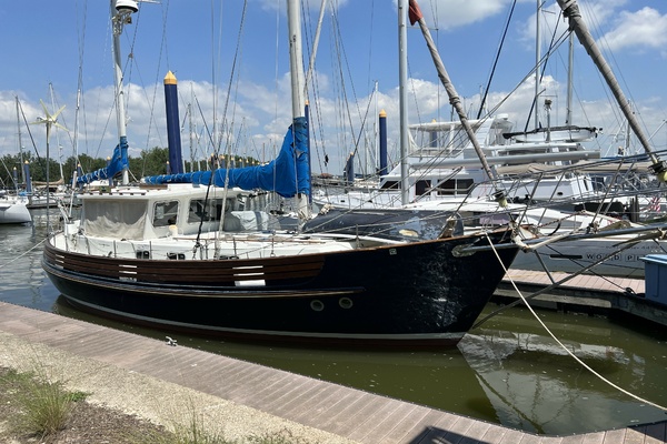 1977 Fisher 46