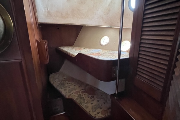 Yankee Clipper 46ft Fisher Yacht For Sale