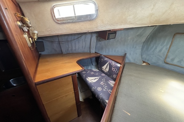 Yankee Clipper 46ft Fisher Yacht For Sale