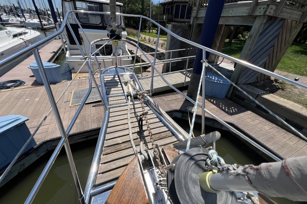 Yankee Clipper 46ft Fisher Yacht For Sale