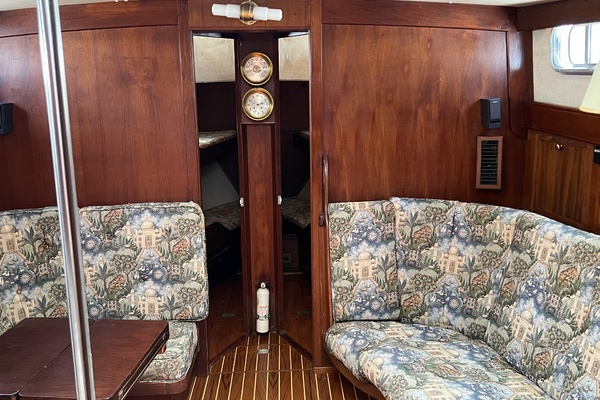 Yankee Clipper 46ft Fisher Yacht For Sale