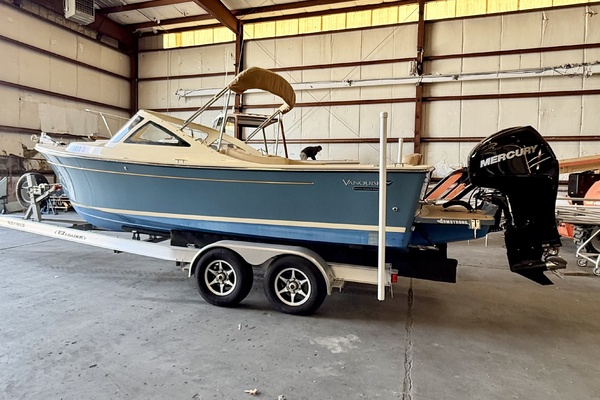 23ft Vanquish Yacht For Sale