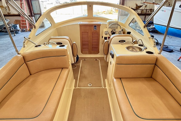 23ft Vanquish Yacht For Sale