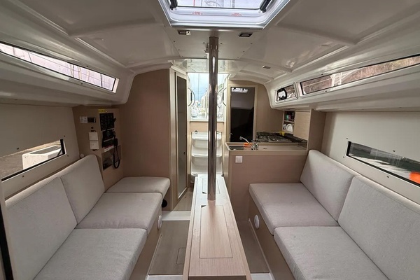 Windfish 31ft Beneteau Yacht For Sale