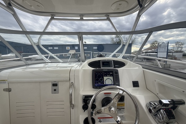 26ft Boston Whaler Yacht For Sale