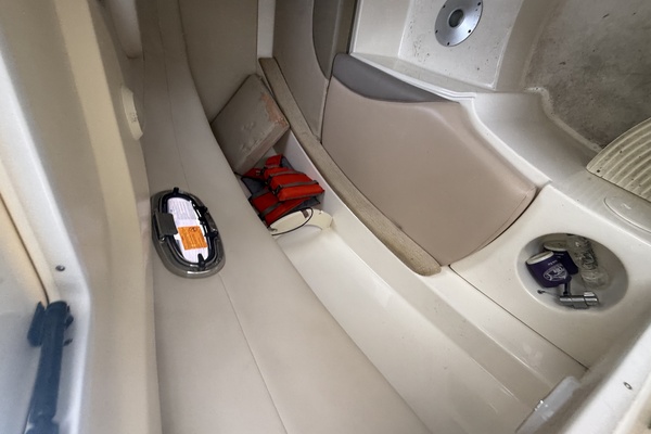 26ft Boston Whaler Yacht For Sale