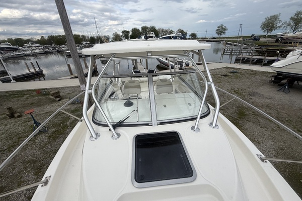 26ft Boston Whaler Yacht For Sale