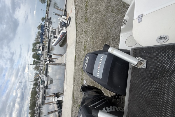 26ft Boston Whaler Yacht For Sale