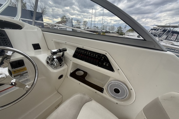 26ft Boston Whaler Yacht For Sale