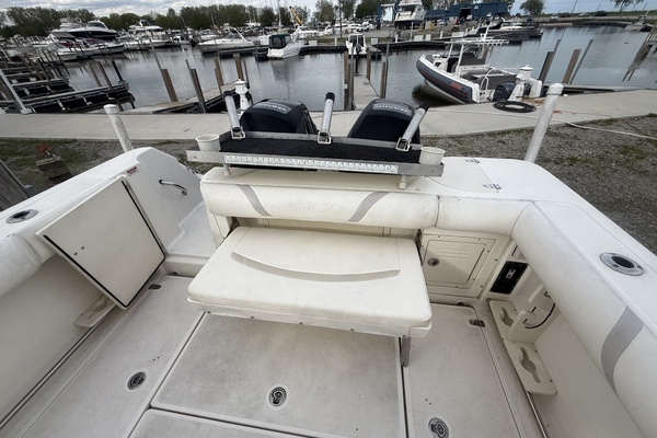 26ft Boston Whaler Yacht For Sale