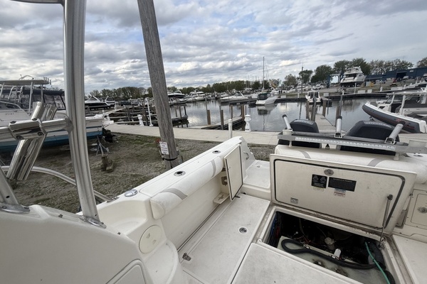 26ft Boston Whaler Yacht For Sale
