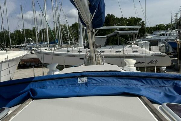TRANQUILA 35ft RM Yachts Yacht For Sale