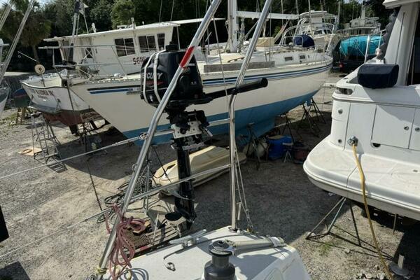 TRANQUILA 35ft RM Yachts Yacht For Sale