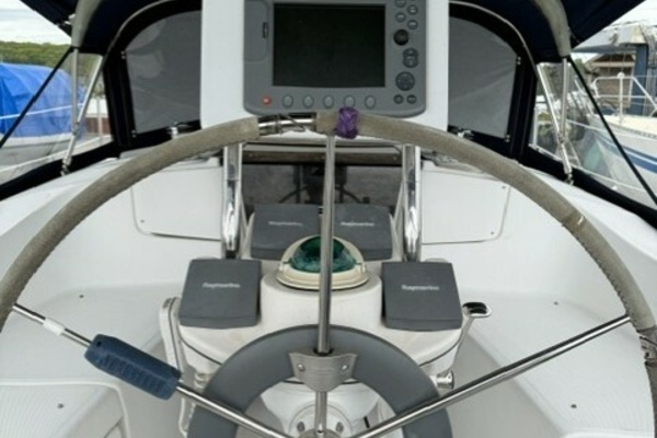 DECATUR TWO 36ft Hunter Yacht For Sale