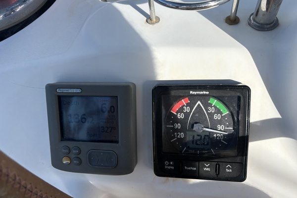 46ft Beneteau Yacht For Sale