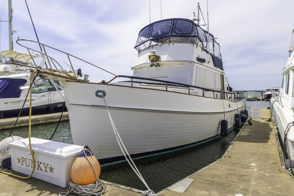 Photo of the 1983 Grand Banks 49 Classic "PUNKY"