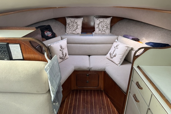 LEXI BRI 30ft Black Watch Yacht For Sale