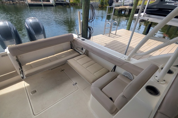 26ft Pursuit Yacht For Sale