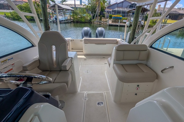 26ft Pursuit Yacht For Sale