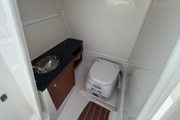 25ft Monterey Yacht For Sale