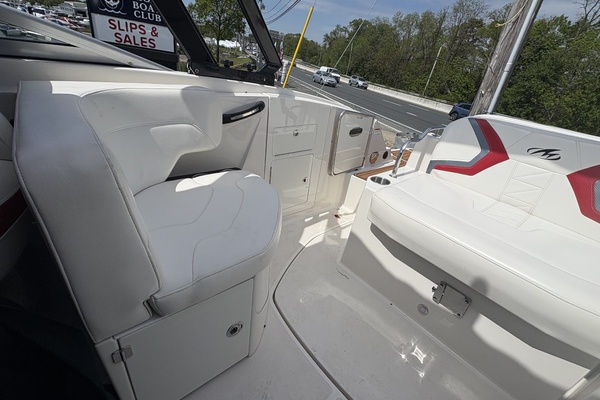 25ft Monterey Yacht For Sale