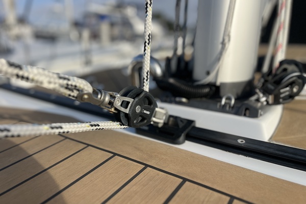 EFFORTLESS III 36ft Hanse Yacht For Sale