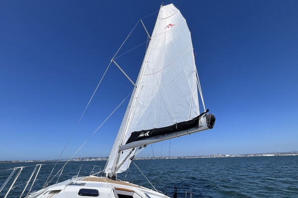 EFFORTLESS III 36ft Hanse Yacht For Sale