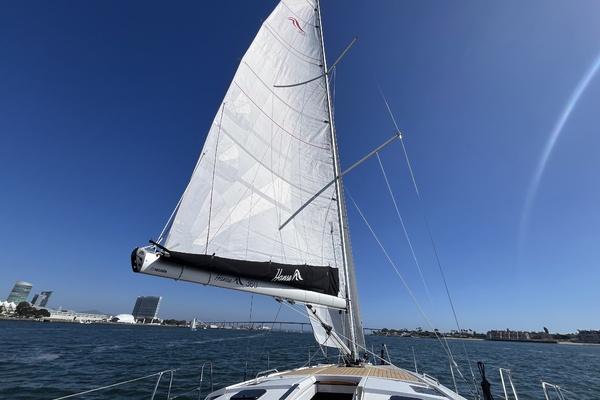 EFFORTLESS III 36ft Hanse Yacht For Sale