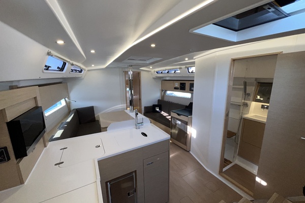 EFFORTLESS III 36ft Hanse Yacht For Sale