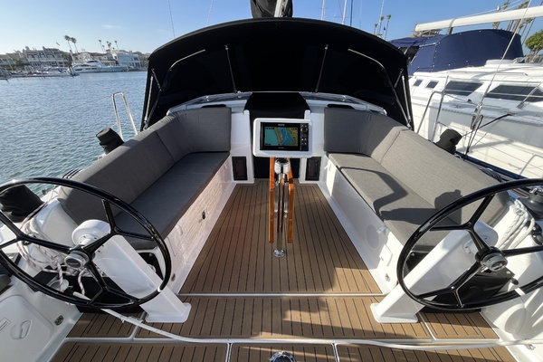 EFFORTLESS III 36ft Hanse Yacht For Sale