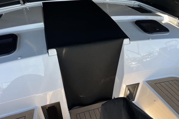 EFFORTLESS III 36ft Hanse Yacht For Sale