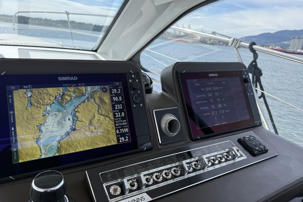 37ft Four Winns Yacht For Sale