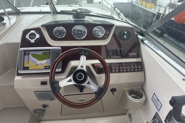 HAS GENERATOR 26ft Sea Ray Yacht For Sale