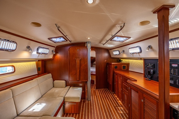 Oreanda 34ft Island Packet Yacht For Sale