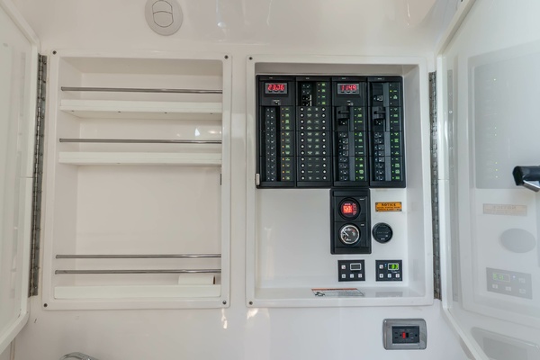 47ft Intrepid Yacht For Sale