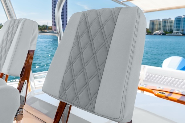 2015 Intrepid 47