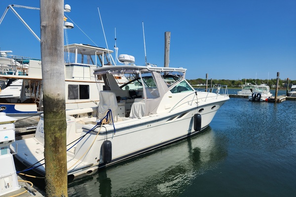 CRAZY LOVE 35ft Tiara Yachts Yacht For Sale
