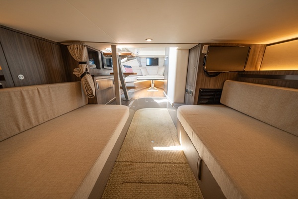 2021 Sea Ray 32