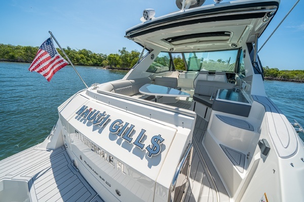 2021 Sea Ray 32