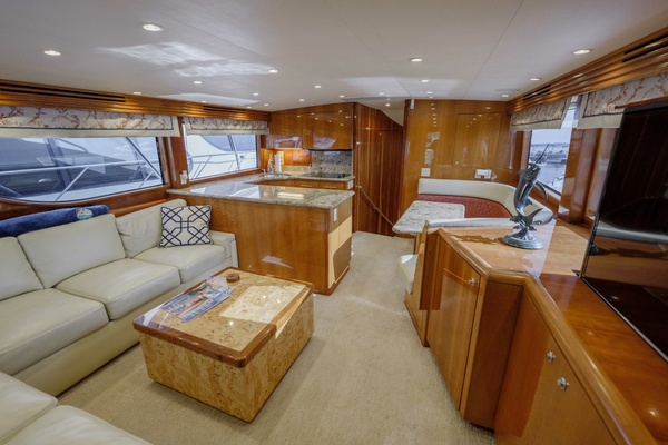 Reel Hook Up 60ft Hatteras Yacht For Sale