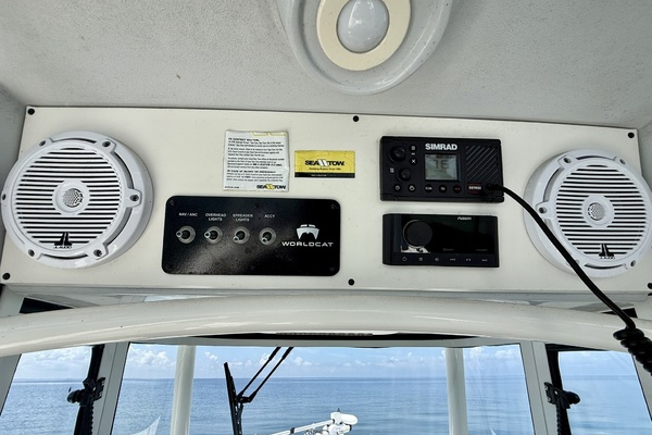 29ft World Cat Yacht For Sale