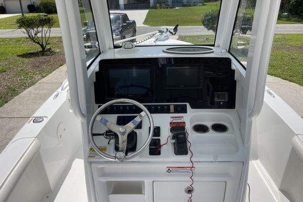25ft Sea Hunt Yacht For Sale