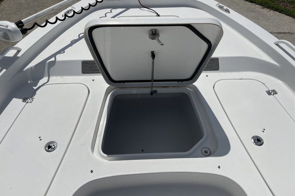 25ft Sea Hunt Yacht For Sale