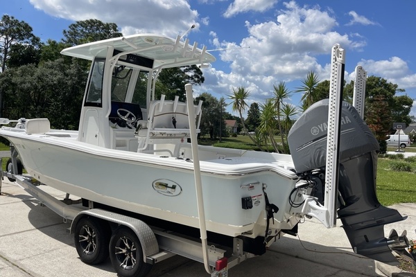 25ft Sea Hunt Yacht For Sale