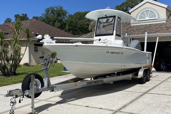 25ft Sea Hunt Yacht For Sale