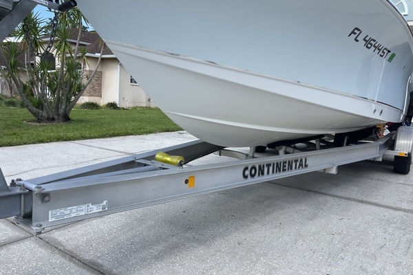 25ft Sea Hunt Yacht For Sale