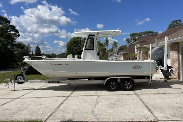 25ft Sea Hunt Yacht For Sale
