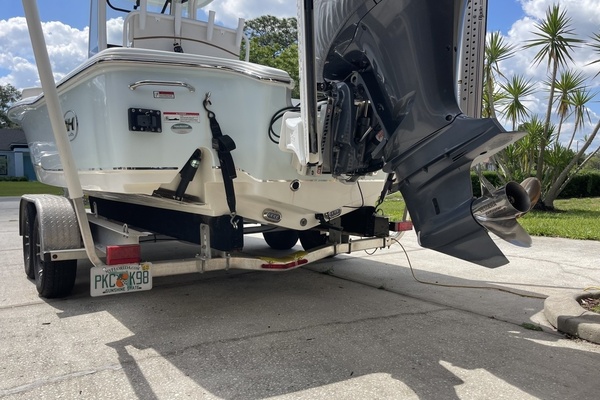 25ft Sea Hunt Yacht For Sale