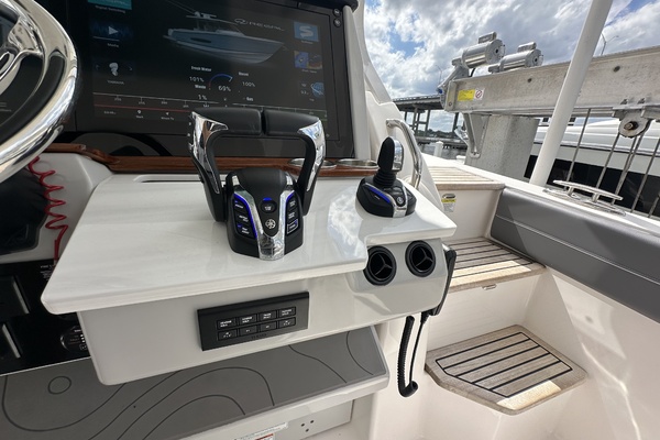 38ft Regal Yacht For Sale